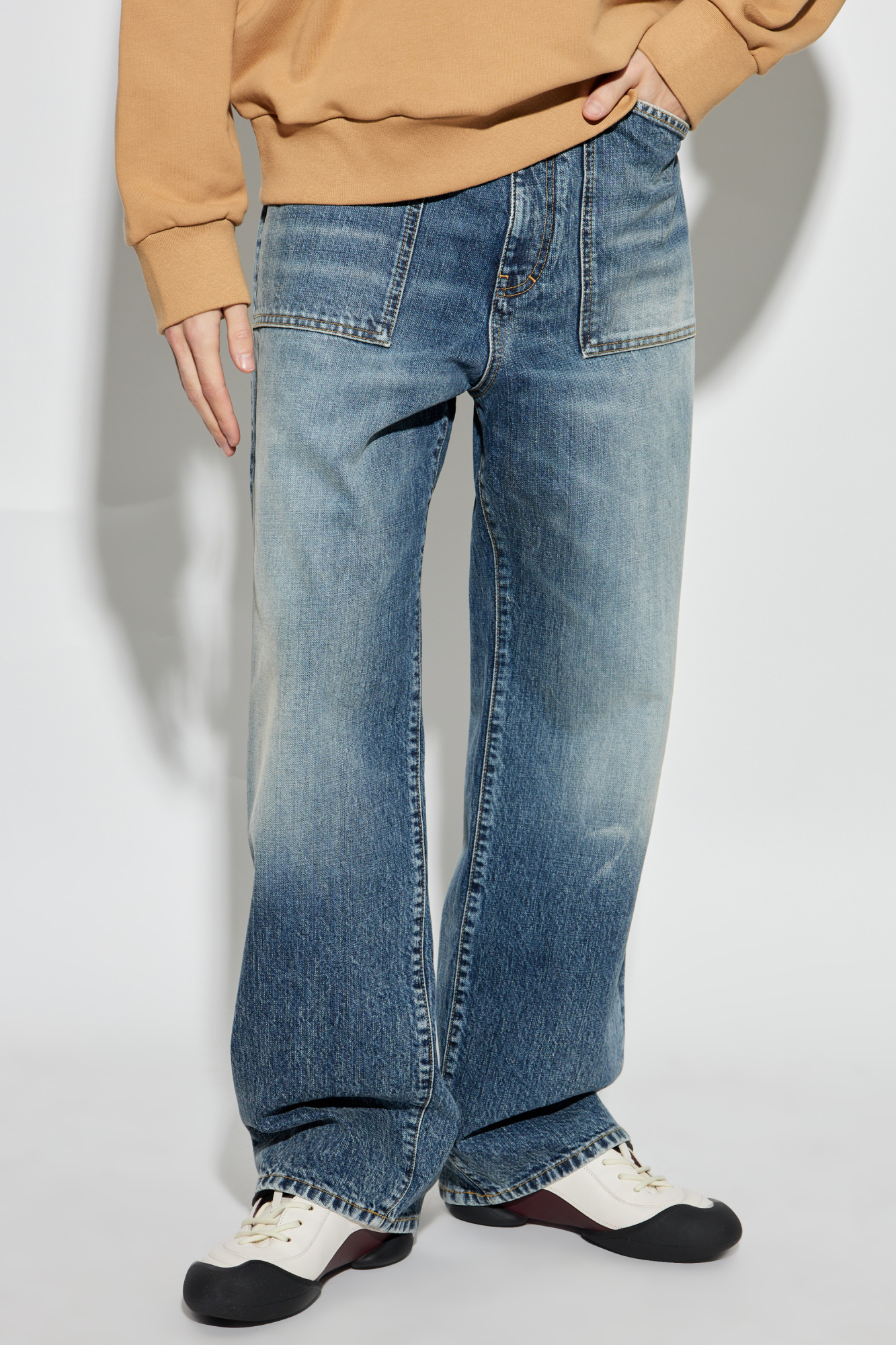デニム・ジーパン GIVENCHY Chain jeans with logo Givenchy Denim trousers featuring chain accents | The